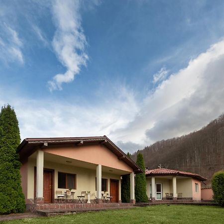 Вили Тихия Кът Ribarica Exterior foto