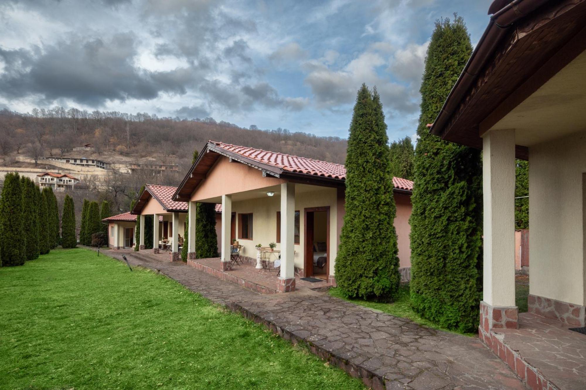 Вили Тихия Кът Ribarica Exterior foto