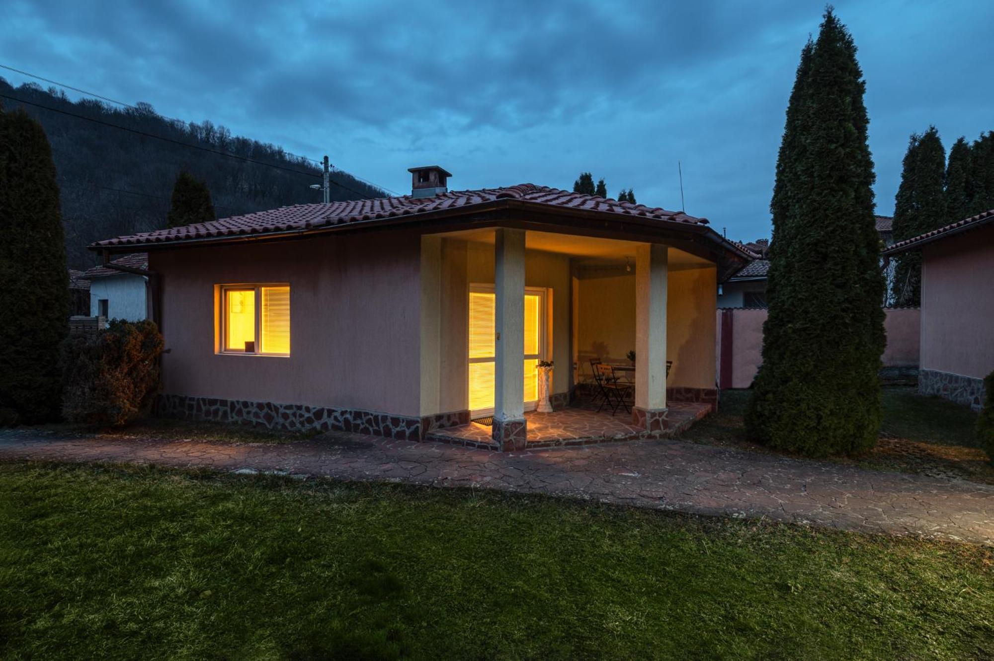 Вили Тихия Кът Ribarica Exterior foto