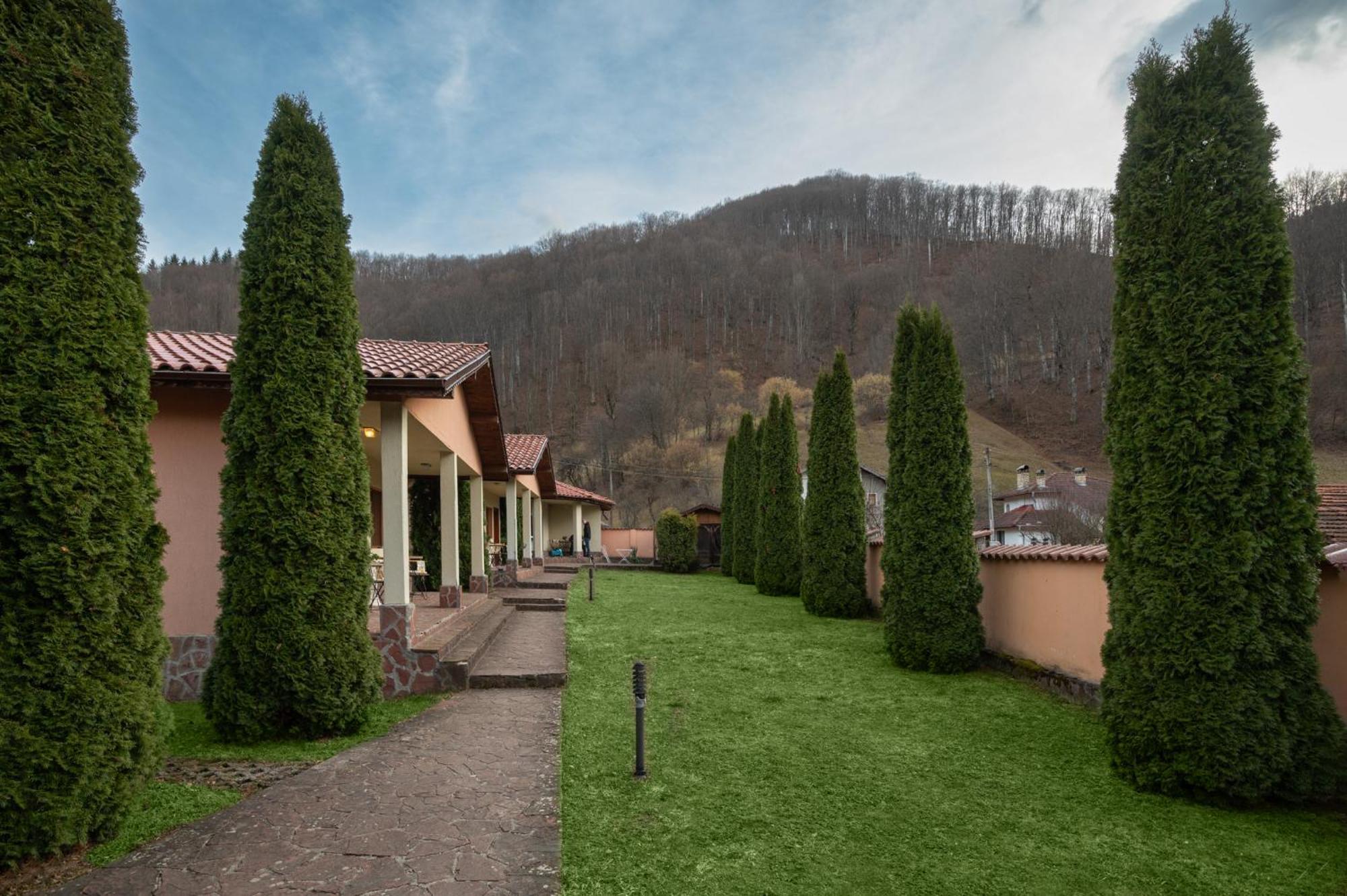 Вили Тихия Кът Ribarica Exterior foto