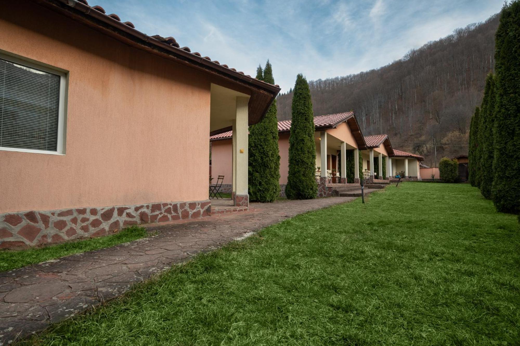 Вили Тихия Кът Ribarica Exterior foto